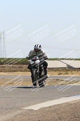 media/Sep-01-2025-Lets Ride (Mon) [[4370d11284]]/B Group/1220pm (Wheelie Bump)/